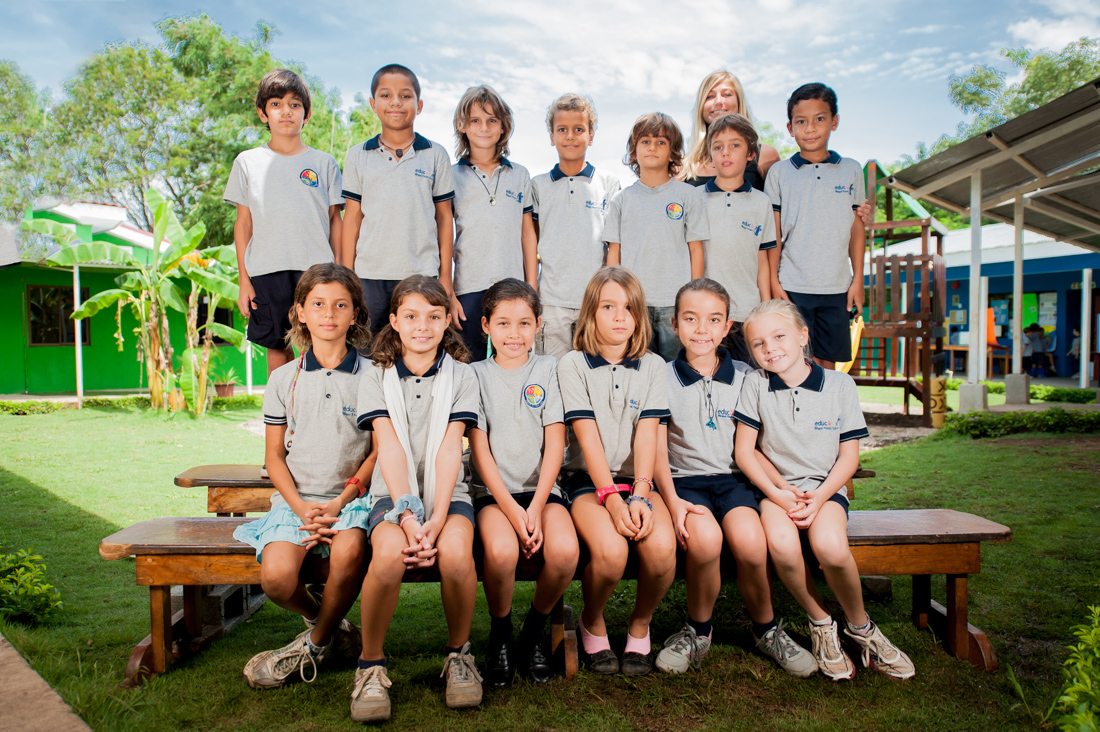Costa Rica school photograph of class