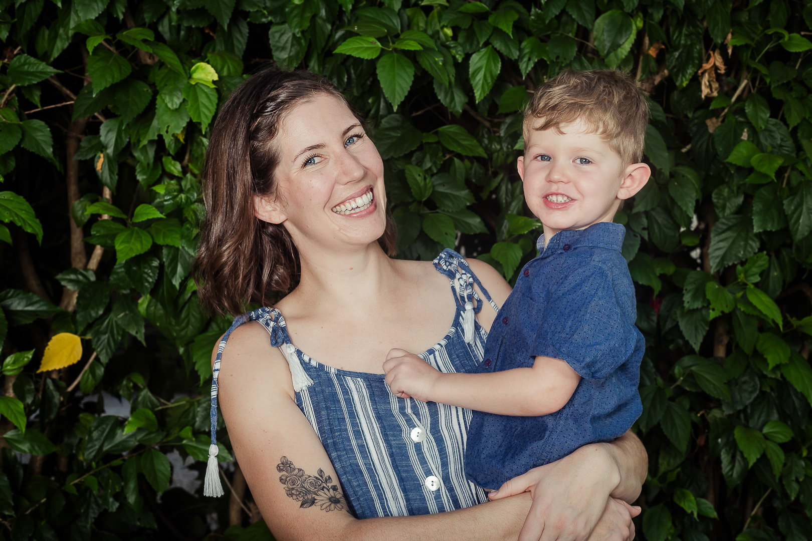 (c) bidrop.com-2023-12-10-155456_2048px